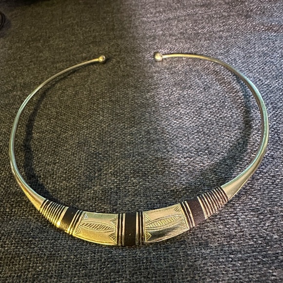 Brass and wood Tuareg necklace - Picture 2 of 3